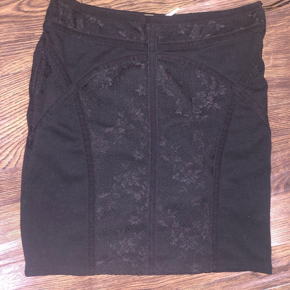 FREE PEOPLE. XS. black lace mini skirt
